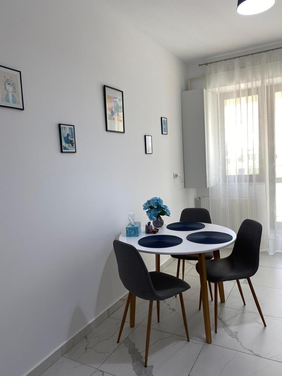 Studios & Apartments Palas By Glam At Lazar Towers ヤシ エクステリア 写真